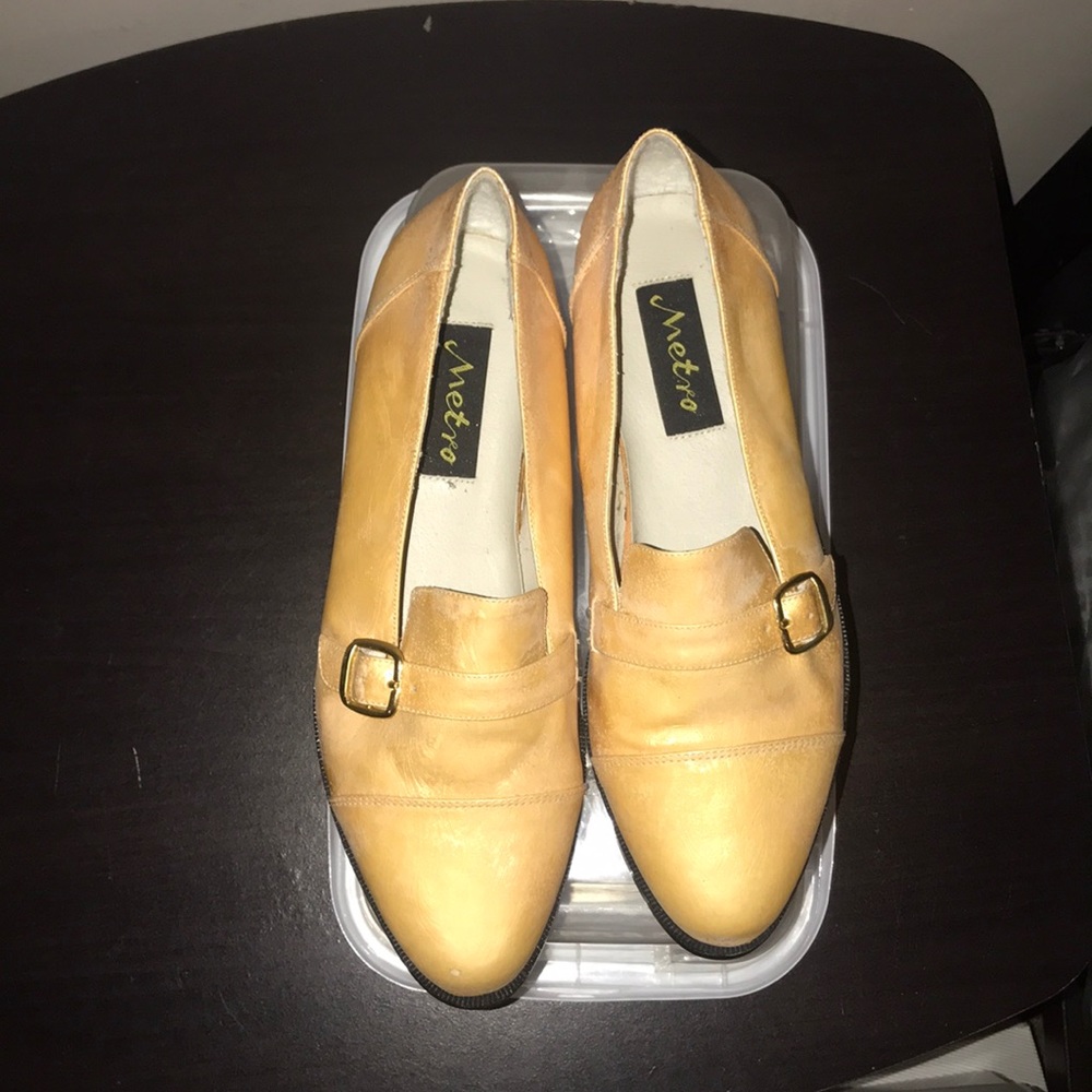 Men’s tan loafers size 8.5